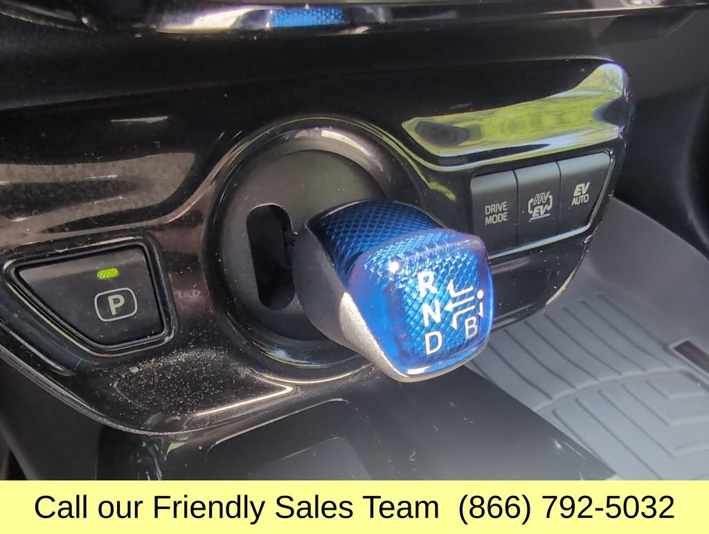 Used 2017 Toyota Prius Prime Advanced FWD image 24