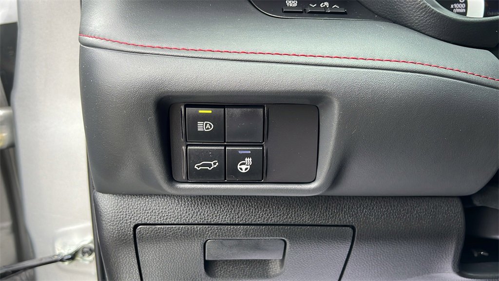 Used 2022 Toyota Highlander XSE image 16