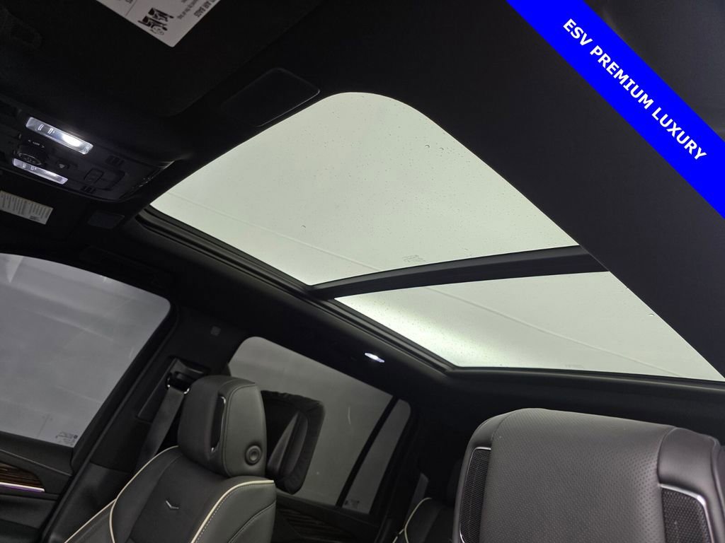 Used 2024 Cadillac Escalade ESV Premium Luxury image 12