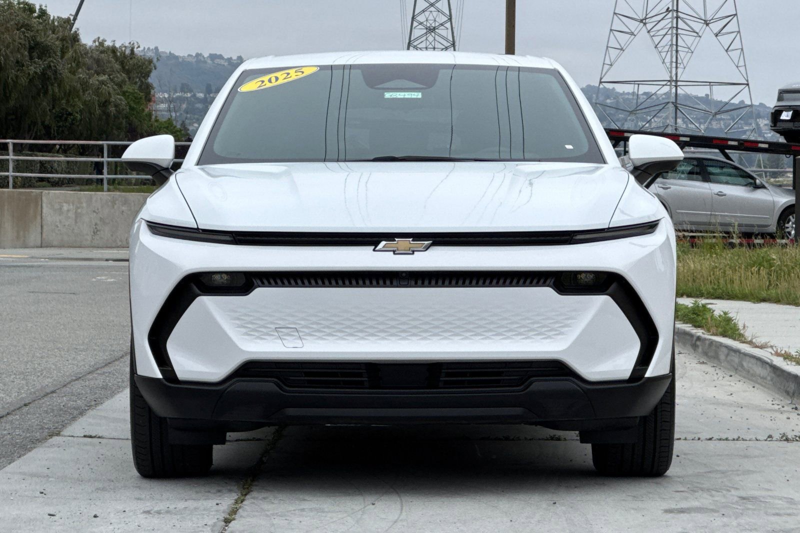 Used 2025 Chevrolet Equinox EV LT w/ Comfort Package FWD image 9