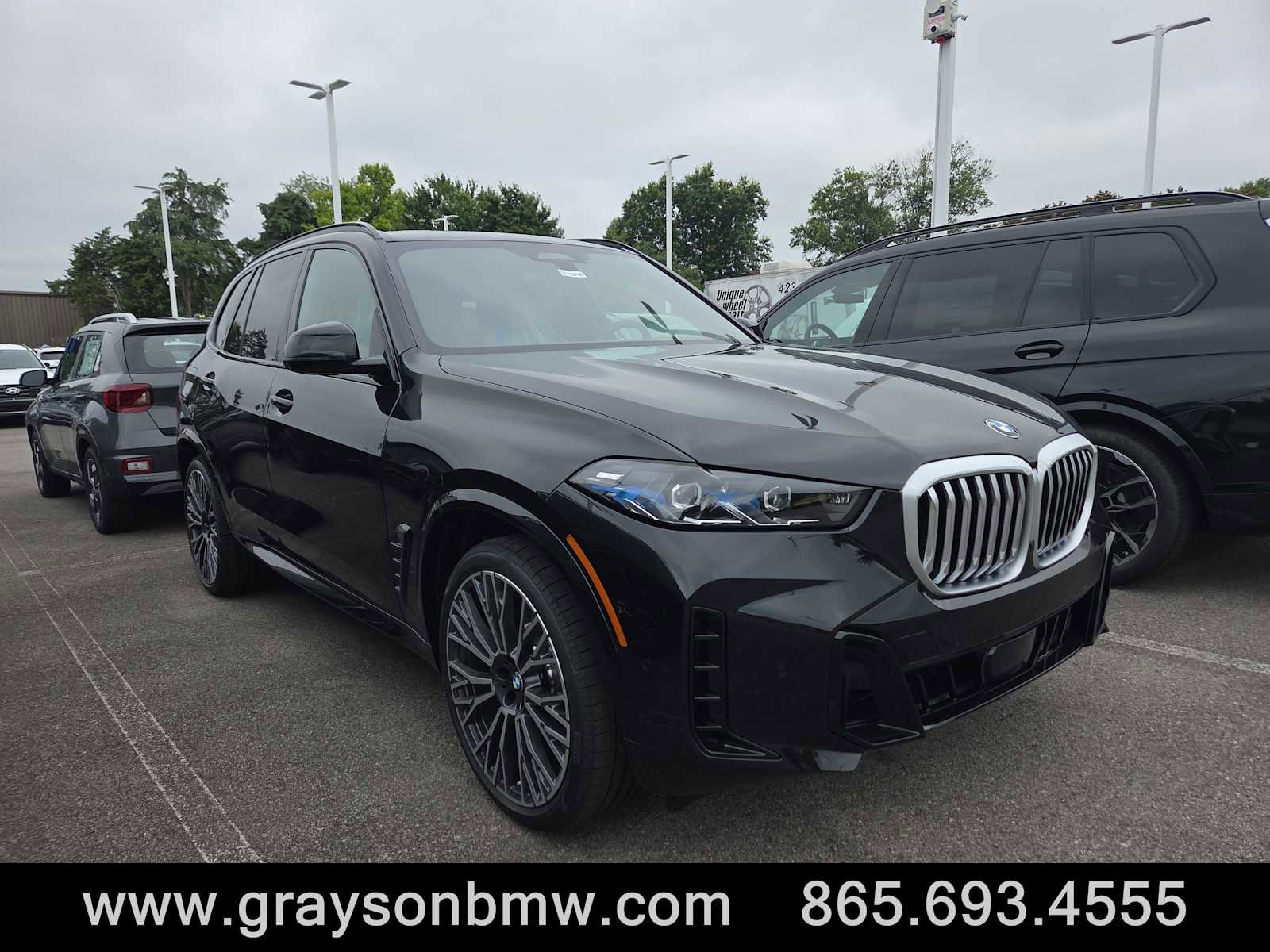 New 2026 BMW X5 xDrive40i w/ M Sport Package video 1