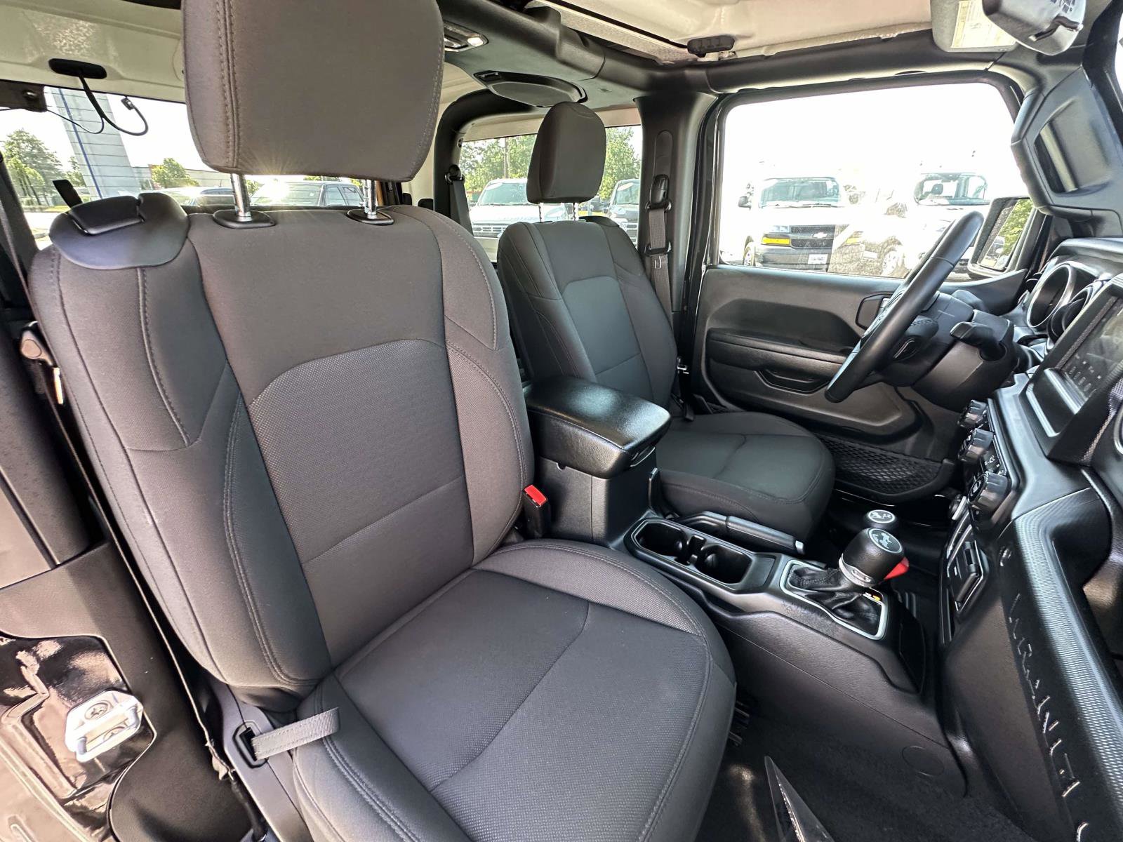 Used 2023 Jeep Wrangler Sport AWD/4WD image 20