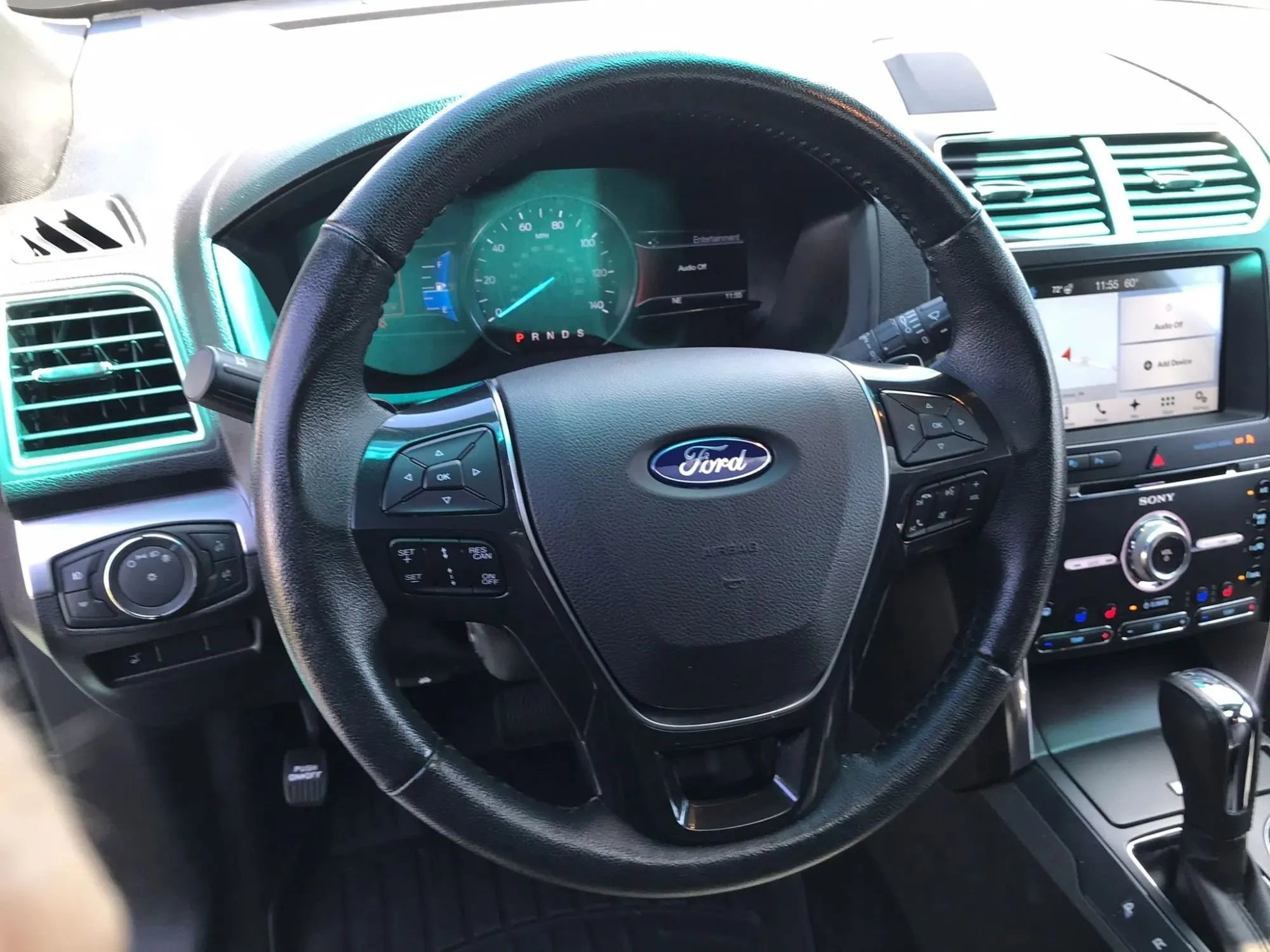 Used 2017 Ford Explorer Limited w/ Equipment Group 301A AWD/4WD image 19