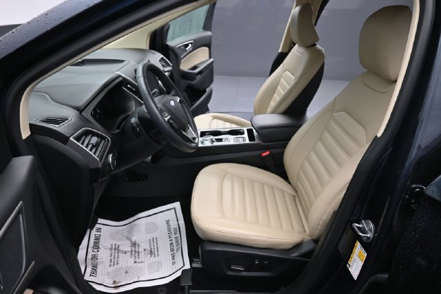 Used 2024 Ford Edge SEL w/ Convenience Package AWD/4WD image 13