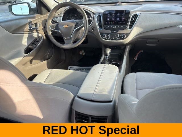 Used 2021 Chevrolet Malibu LT image 39