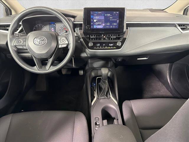 Used 2025 Toyota Corolla LE FWD image 18