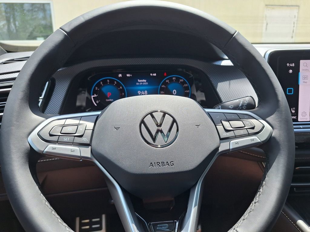 Used 2025 Volkswagen Atlas Cross Sport SEL Premium R-Line AWD/4WD image 20
