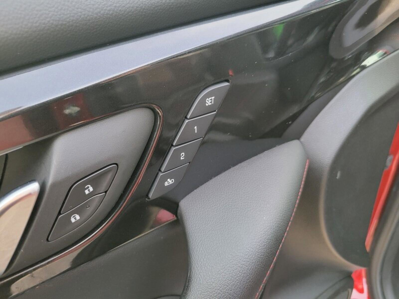 Used 2022 Chevrolet Blazer RS w/ Enhanced Convenience Package FWD image 26