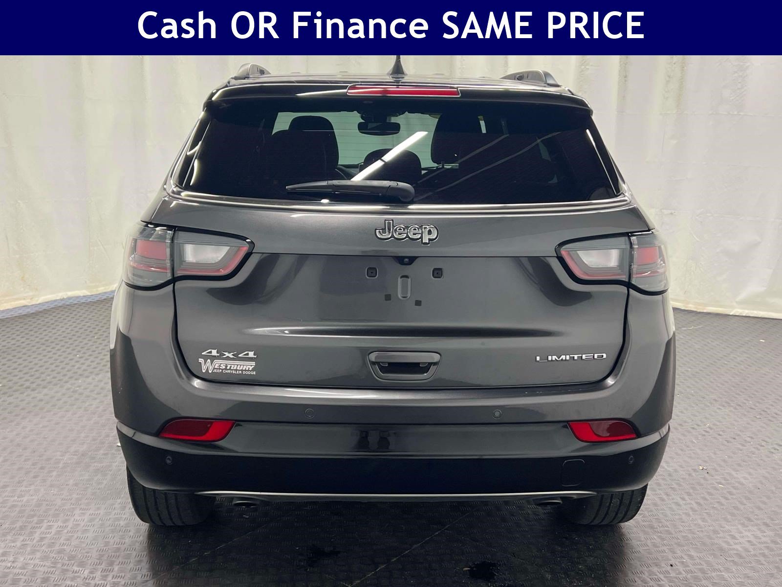 Certified 2023 Jeep Compass Limited w/ Elite Group AWD/4WD image 7