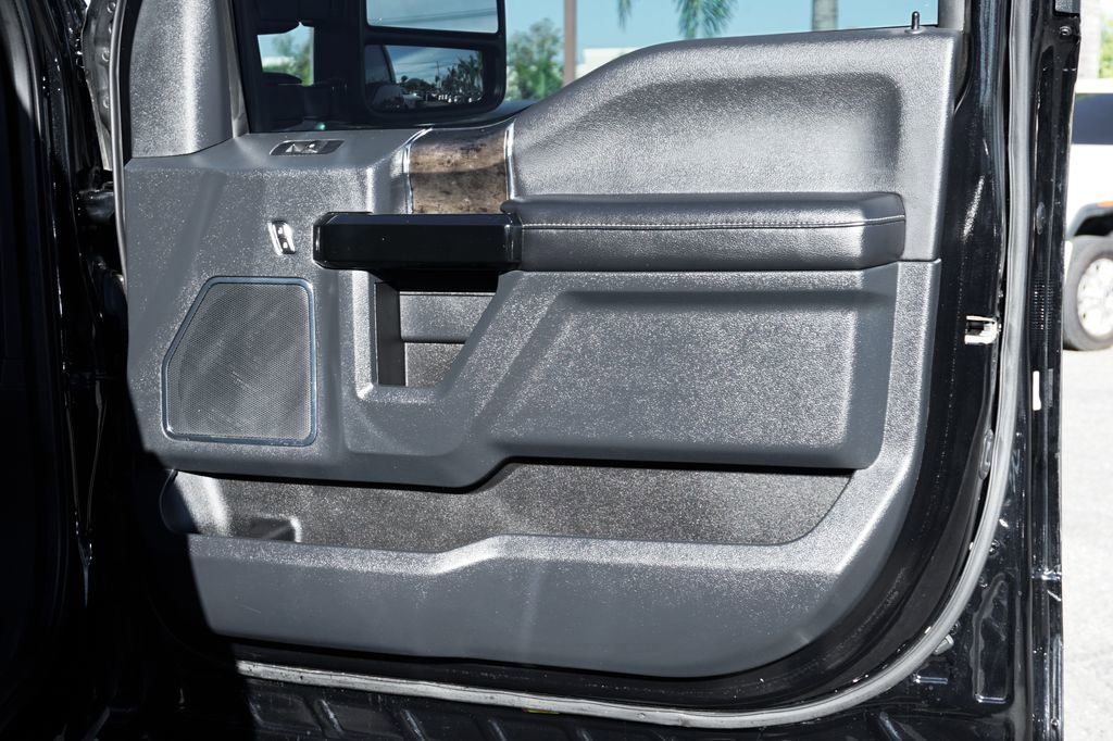 Used 2022 Ford F250 Lariat w/ Black Appearance Package AWD/4WD image 48