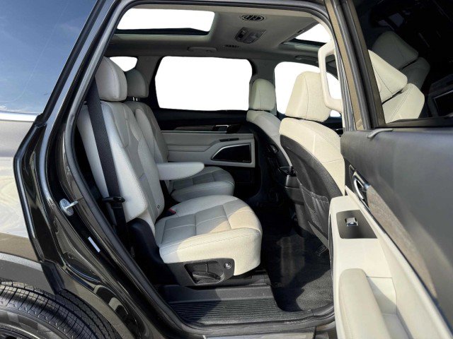 Used 2022 Kia Telluride SX FWD image 55