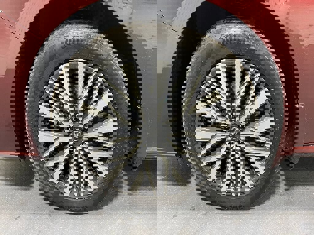 Used 2024 Nissan Altima 2.5 SV image 11