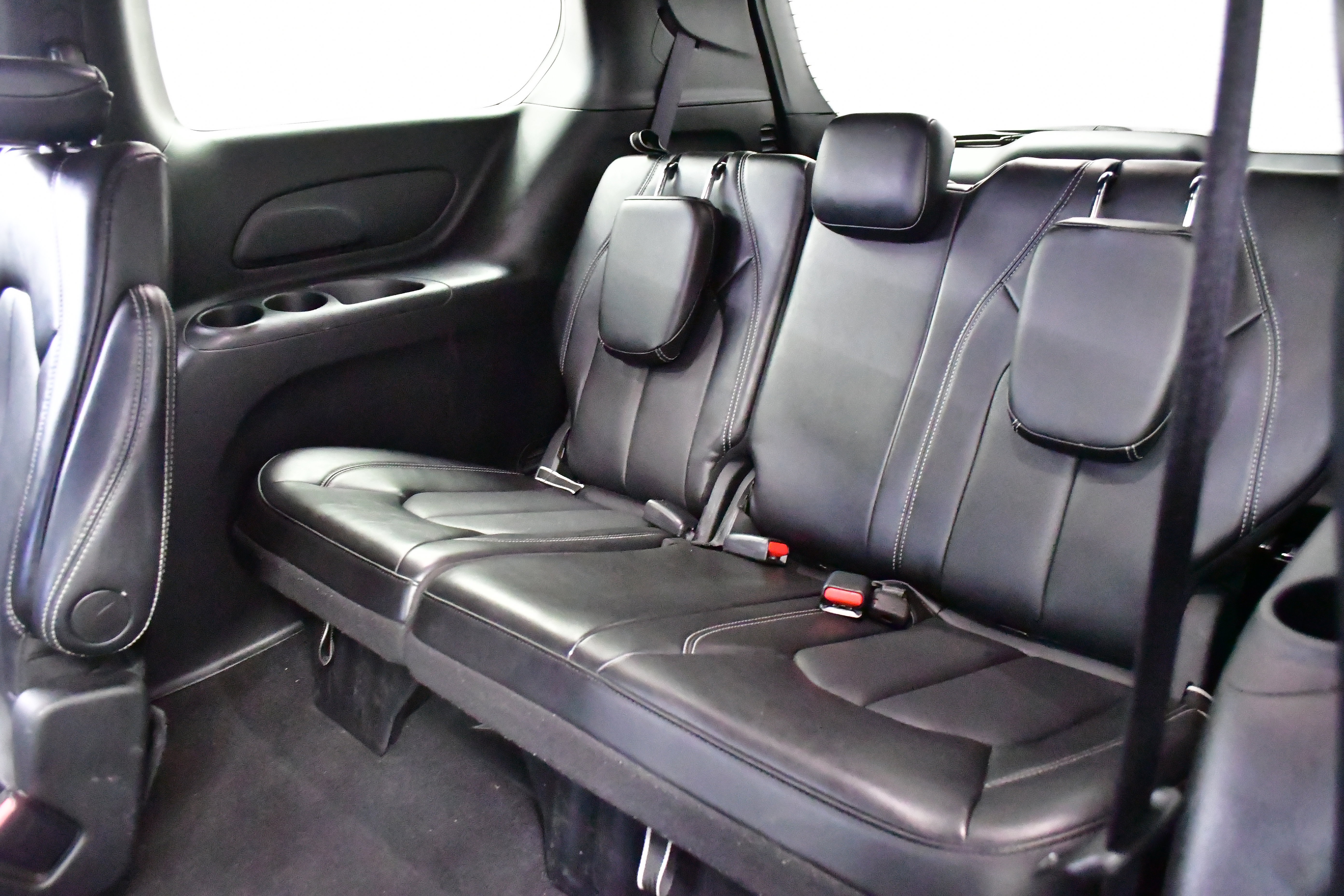 Used 2025 Chrysler Pacifica Select FWD image 12
