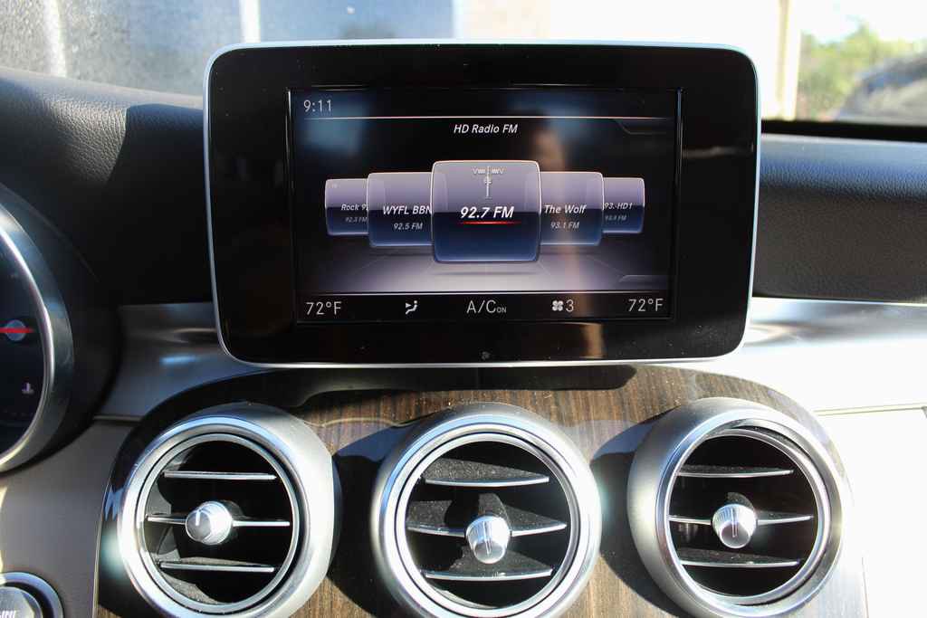 Used 2018 Mercedes-Benz C 300 Sedan image 19