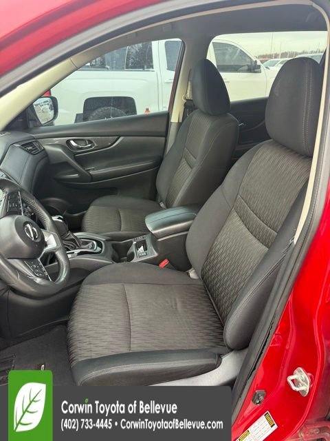 Used 2017 Nissan Rogue SV w/ Midnight Edition image 10