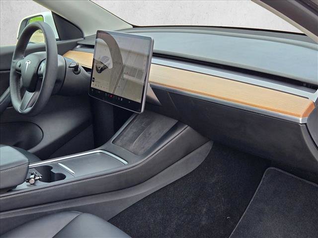 Used 2021 Tesla Model Y Long Range AWD/4WD image 14