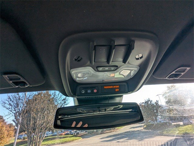 Used 2023 GMC Canyon AT4X image 23