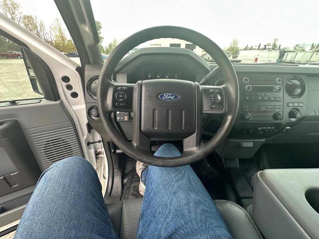 Used 2015 Ford F550 4x4 Crew Cab Super Duty image 25