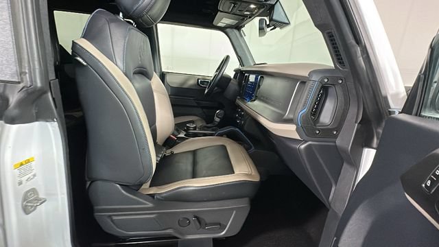 Used 2024 Ford Bronco Wildtrak AWD/4WD image 28