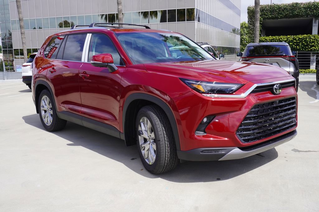 New 2026 Toyota Grand Highlander Limited FWD image 3