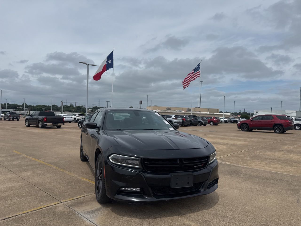 Used 2021 Dodge Charger SXT w/ Blacktop Package AWD/4WD image 3