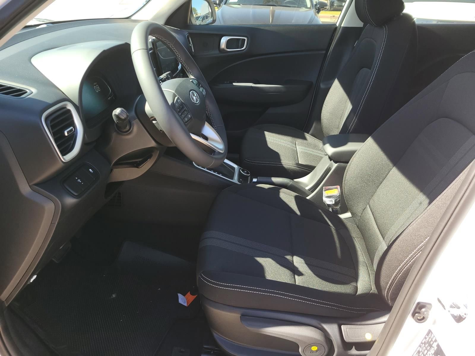 New 2026 Hyundai Venue SEL FWD image 15