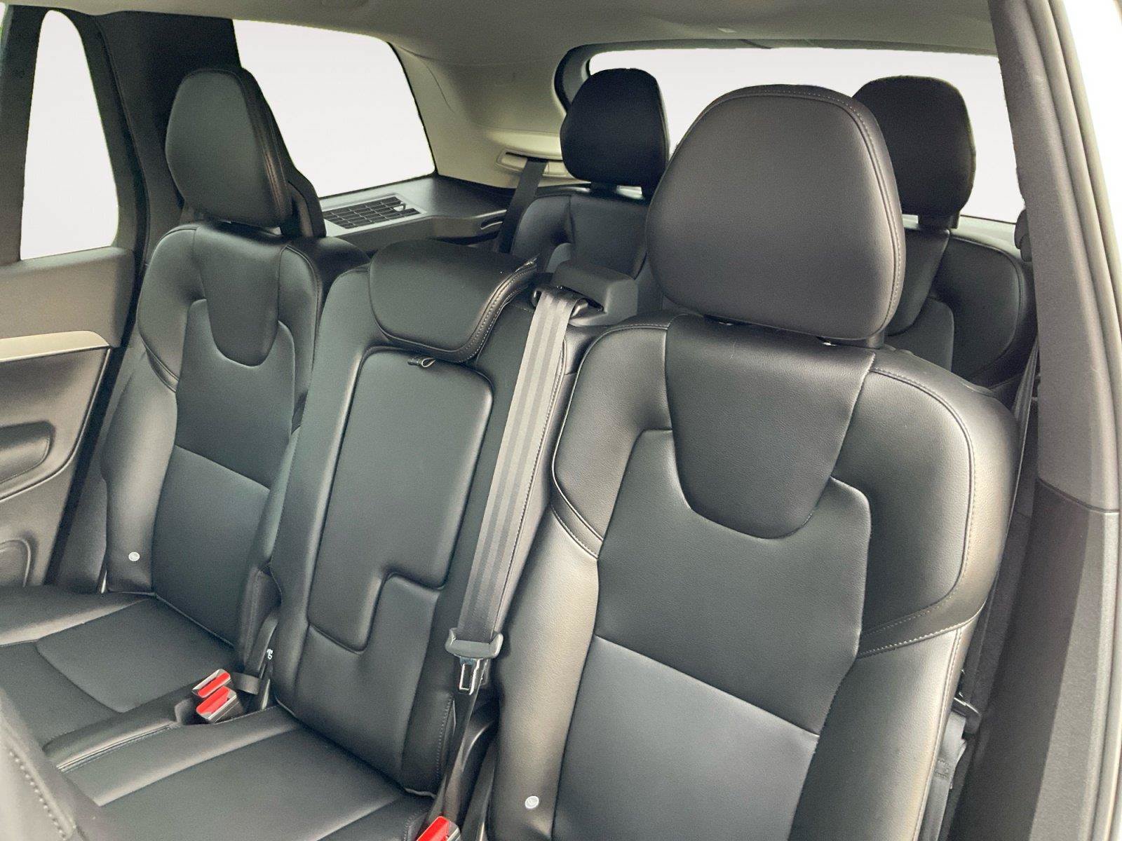 Used 2023 Volvo XC90 B5 Core AWD/4WD image 13