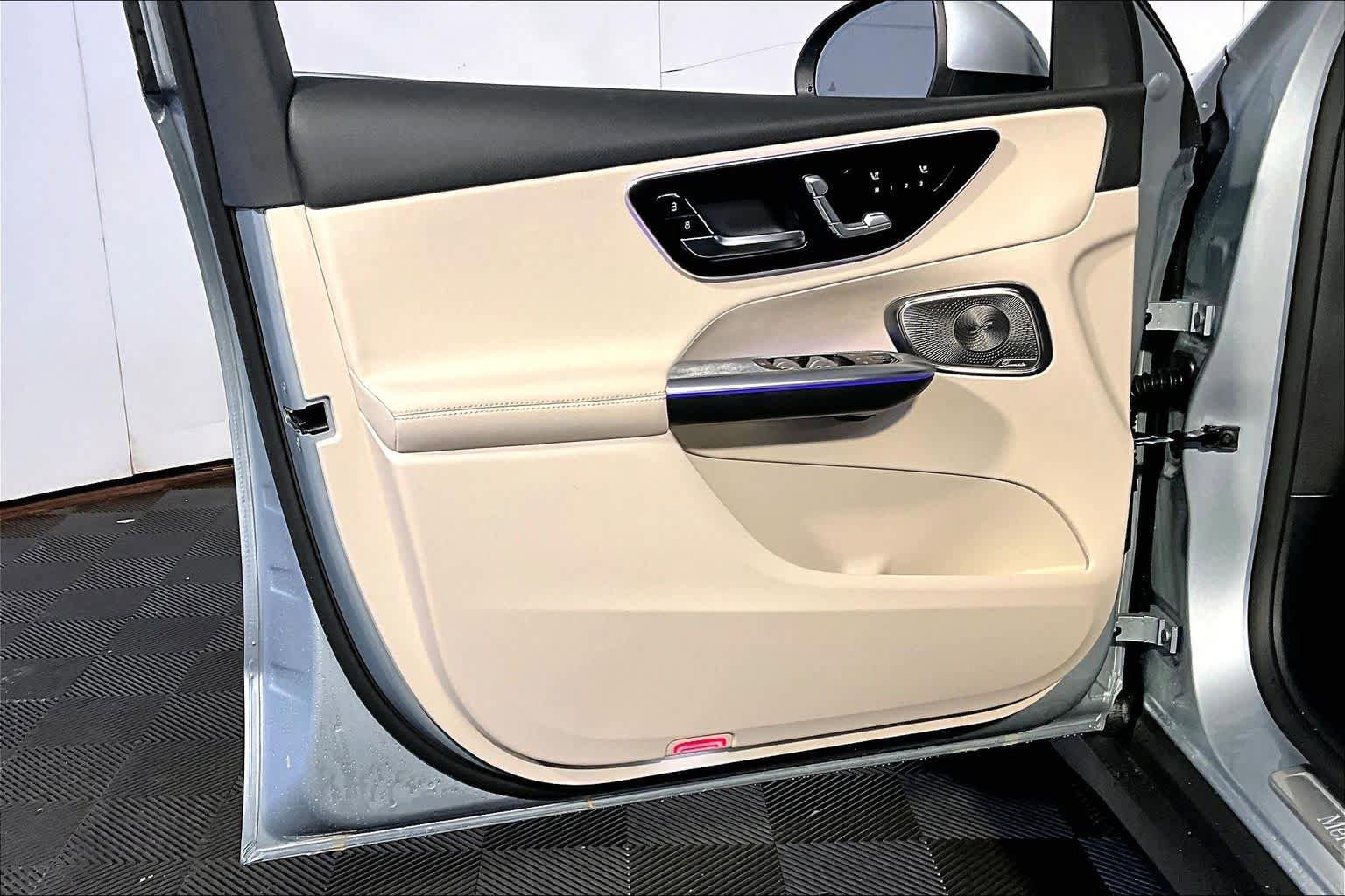 New 2026 Mercedes-Benz GLC 300 4MATIC image 11