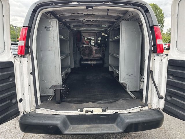 Used 2019 Chevrolet Express 3500 Extended w/ Driver Convenience Package image 8