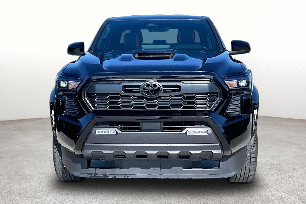 Used 2025 Toyota Tacoma TRD Sport RWD image 3