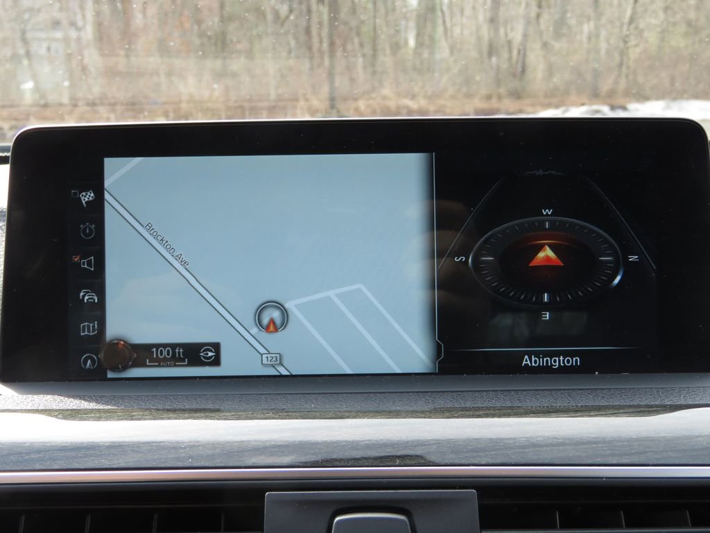 Used 2017 BMW 330i xDrive Sedan image 25