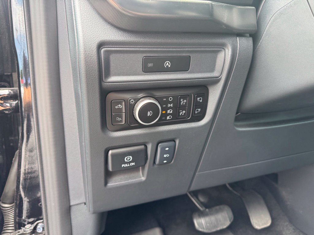 Used 2025 Ford F150 Raptor AWD/4WD image 4
