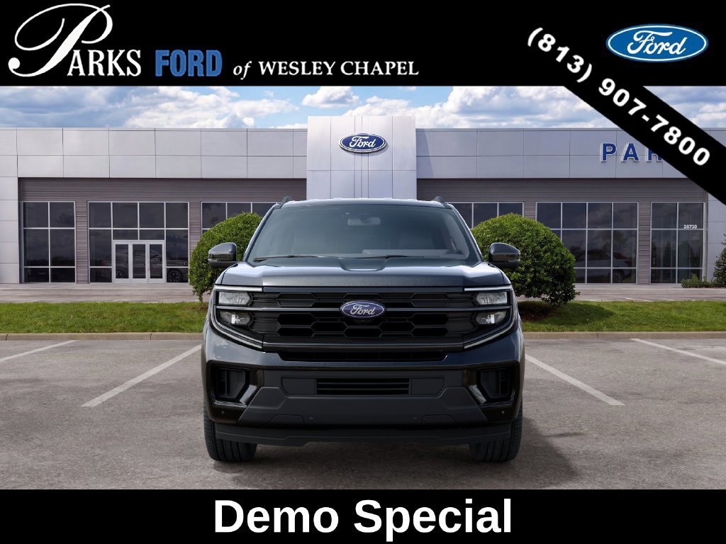 New 2027 Ford Expedition Active RWD image 3