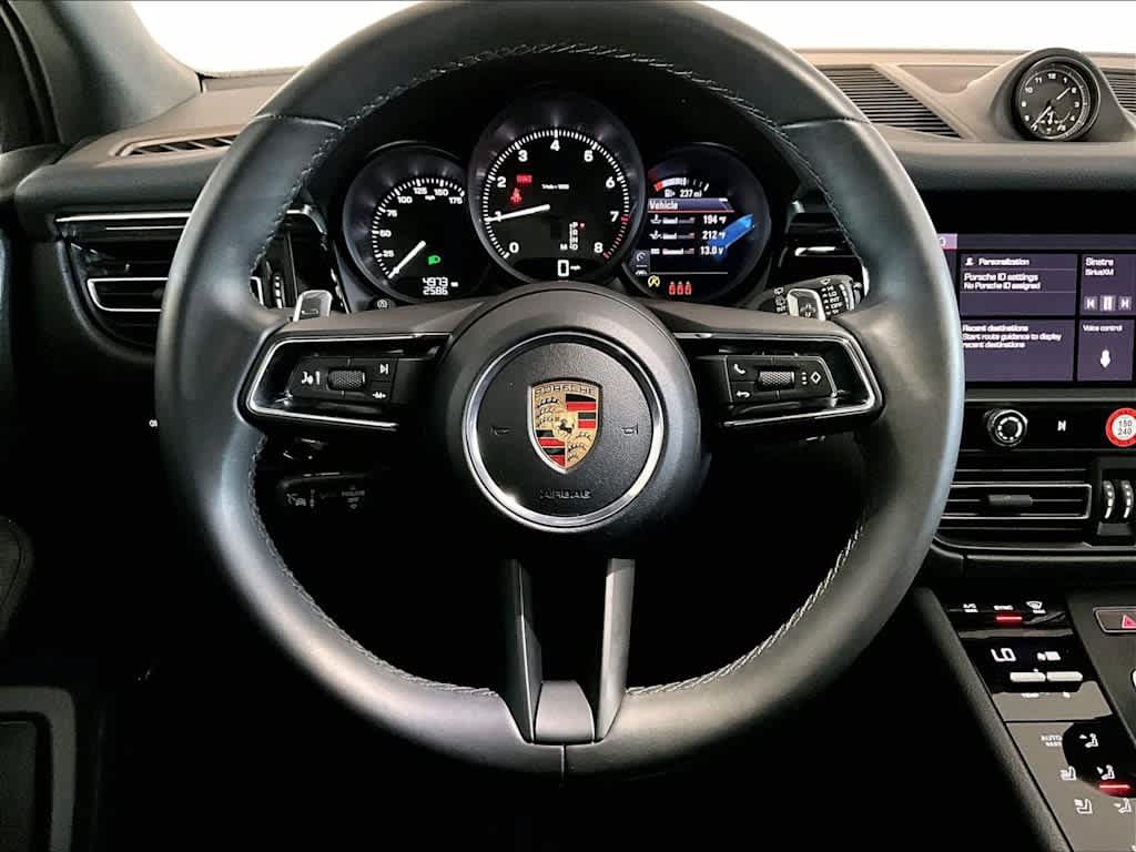 Used 2026 Porsche Macan AWD/4WD image 18