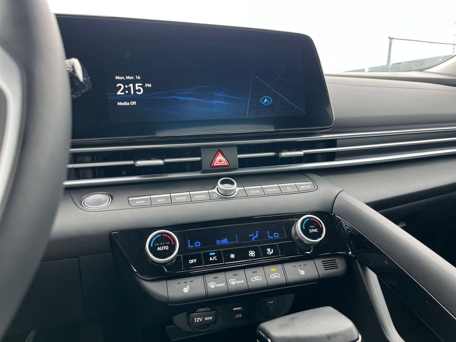 Used 2025 Hyundai Elantra SEL image 20