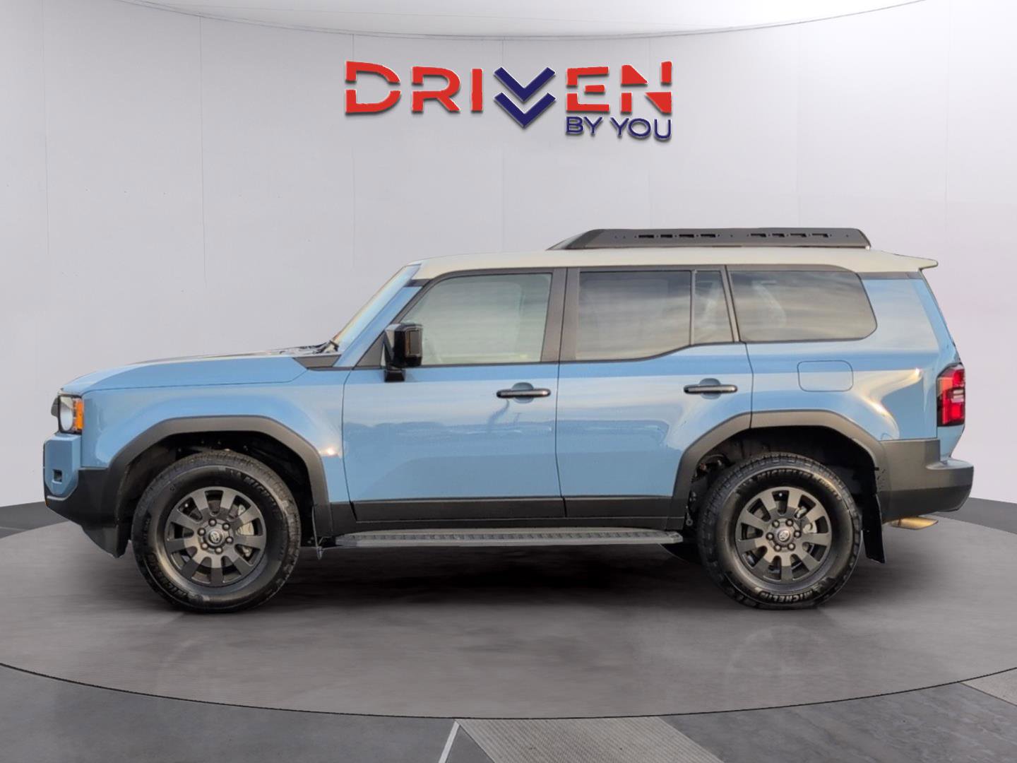 Used 2024 Toyota Land Cruiser image 2