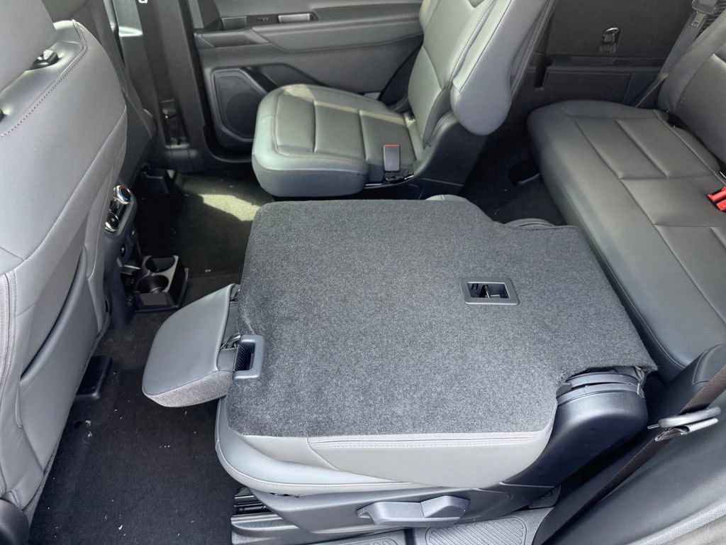 New 2026 Ford Explorer Active w/ Active Comfort Package AWD/4WD image 35