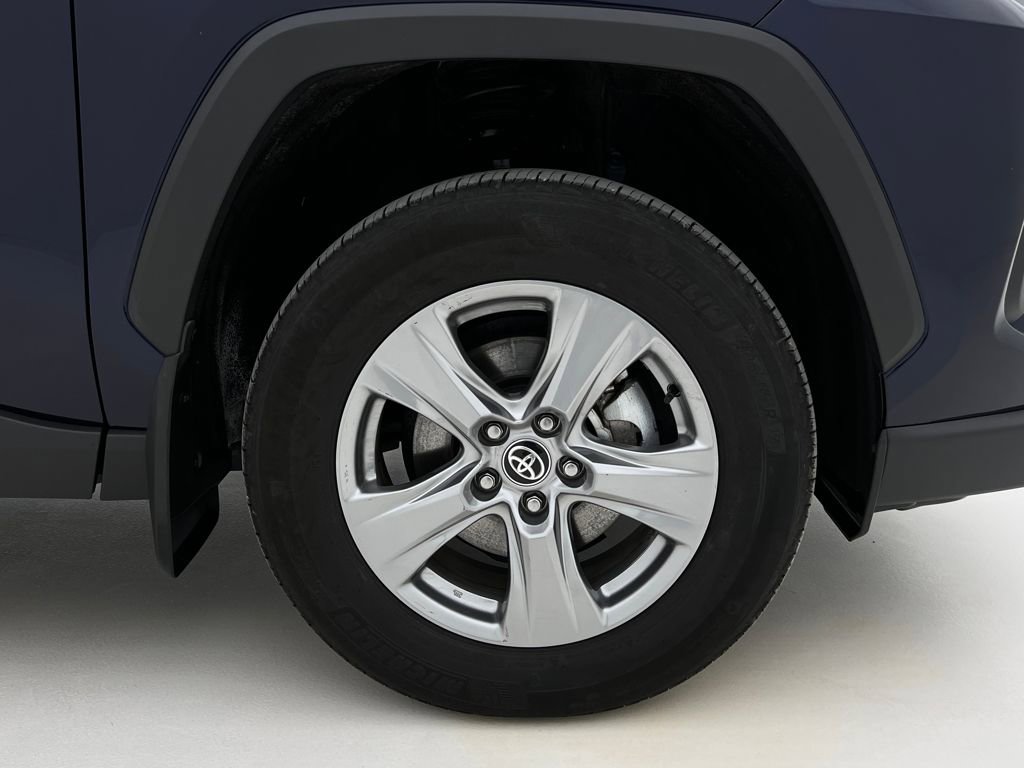Used 2024 Toyota RAV4 XLE image 28