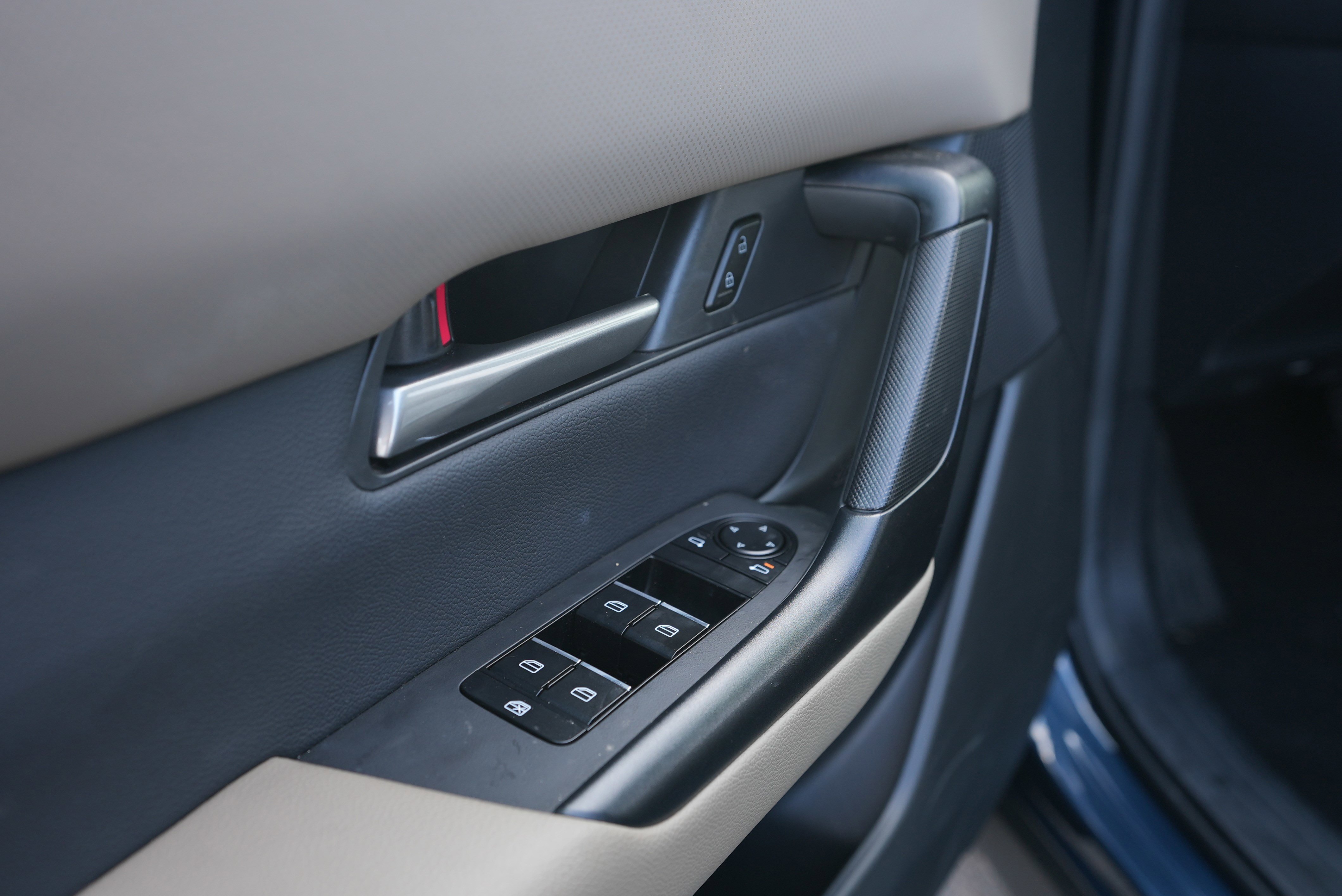 Certified 2025 MAZDA CX-50 AWD 2.5 S w/ Premium Package image 21