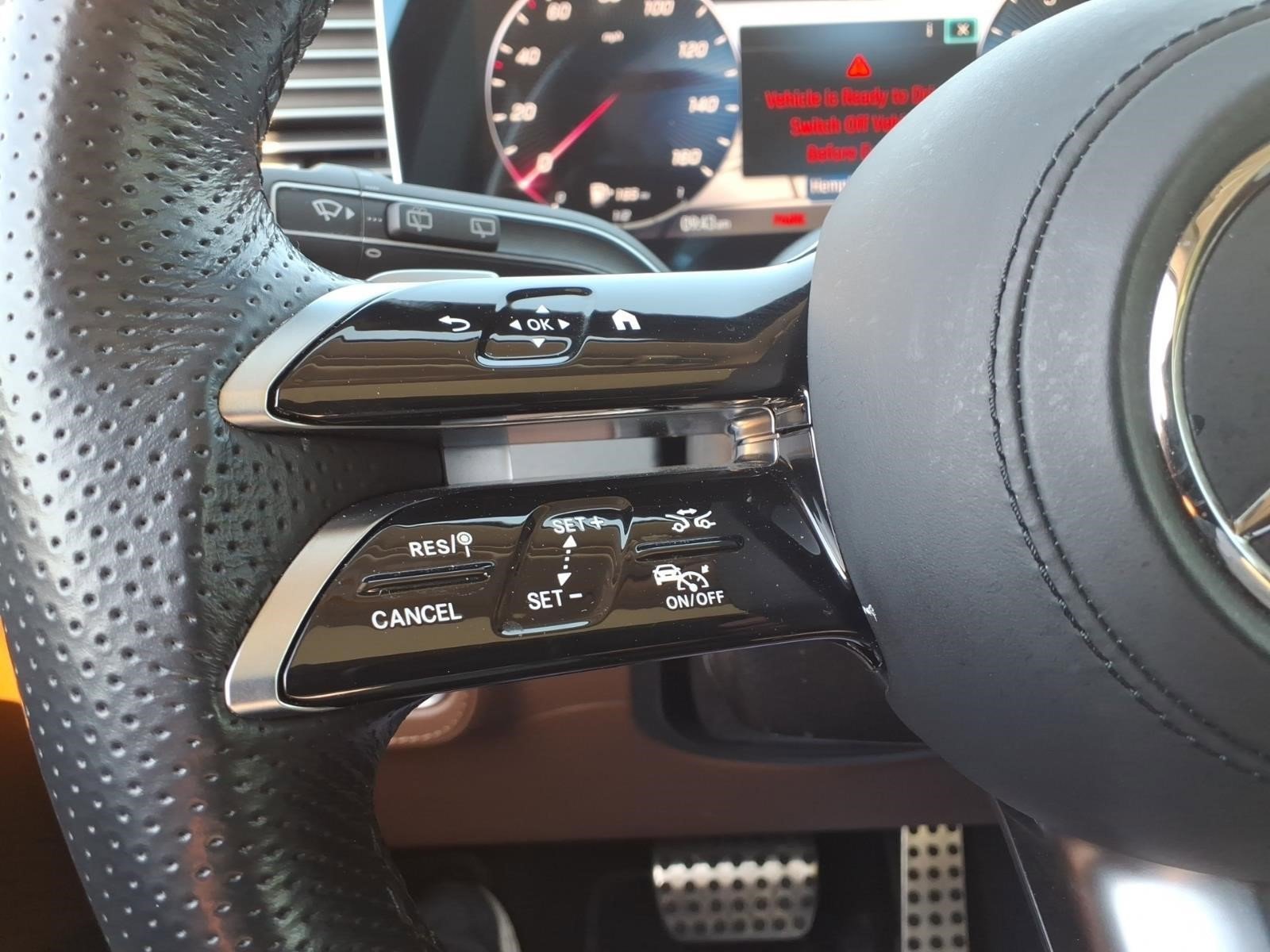 Used 2024 Mercedes-Benz GLS 580 4MATIC image 29