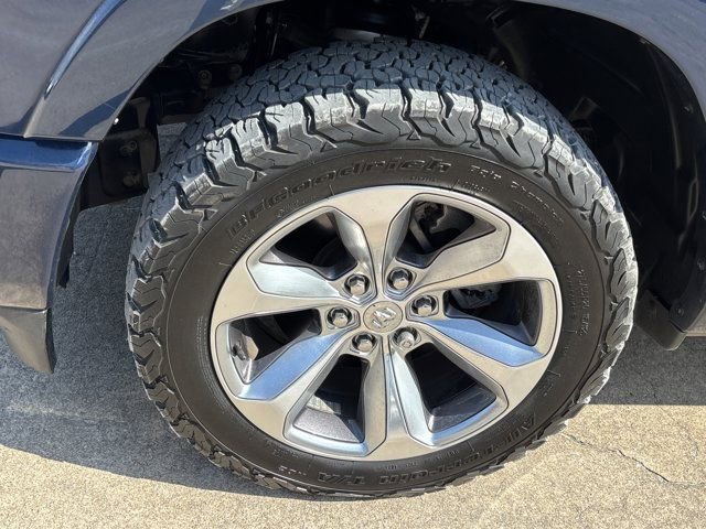 Used 2021 RAM 1500 Limited AWD/4WD image 11