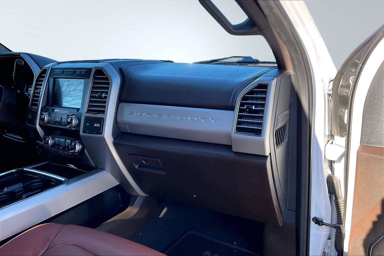 Used 2020 Ford F250 King Ranch w/ Chrome Package image 17