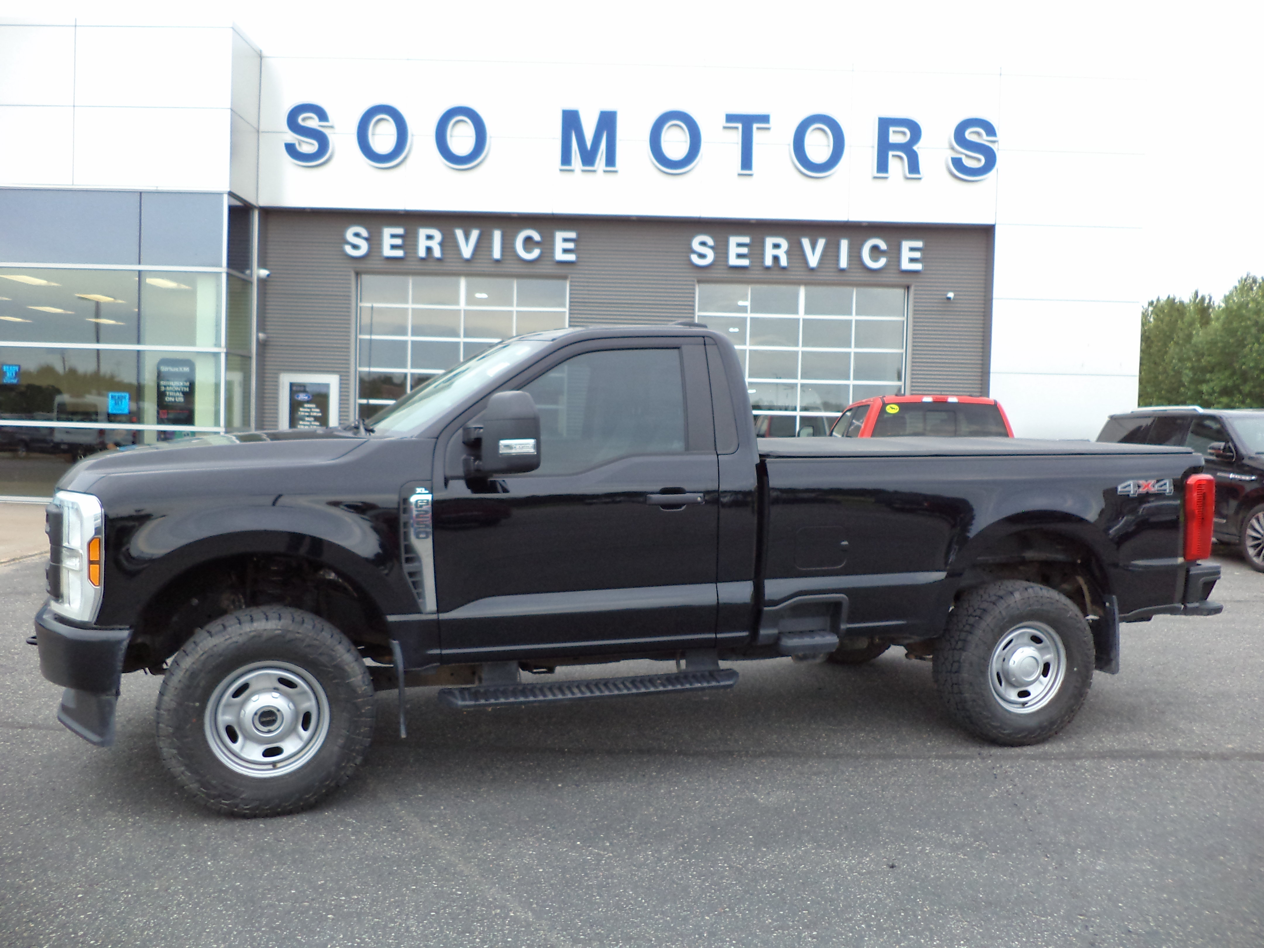 Used 2024 Ford F250 XL w/ Snow Plow Prep Package AWD/4WD image 1
