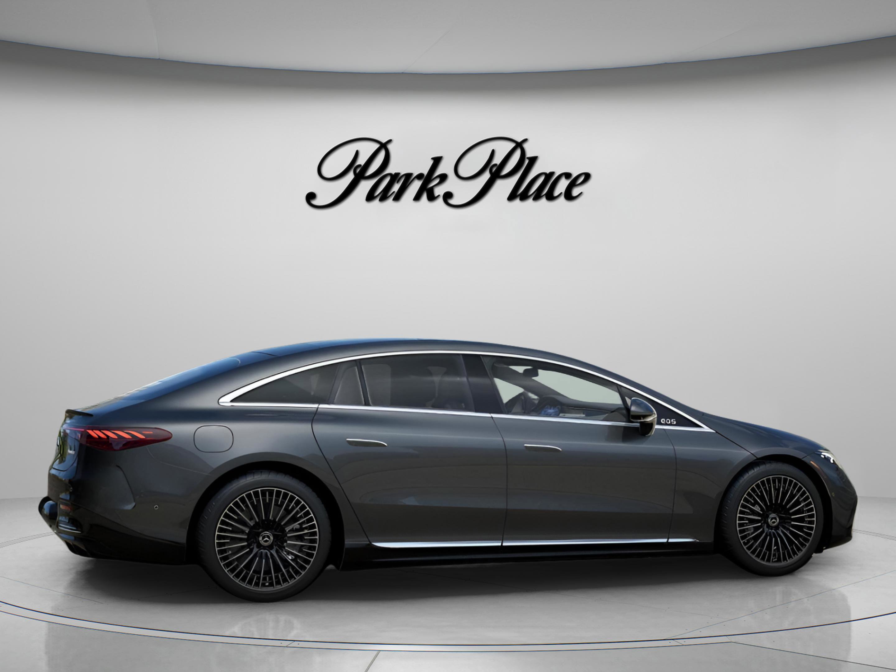 Used 2023 Mercedes-Benz EQS 580 4MATIC Sedan image 24