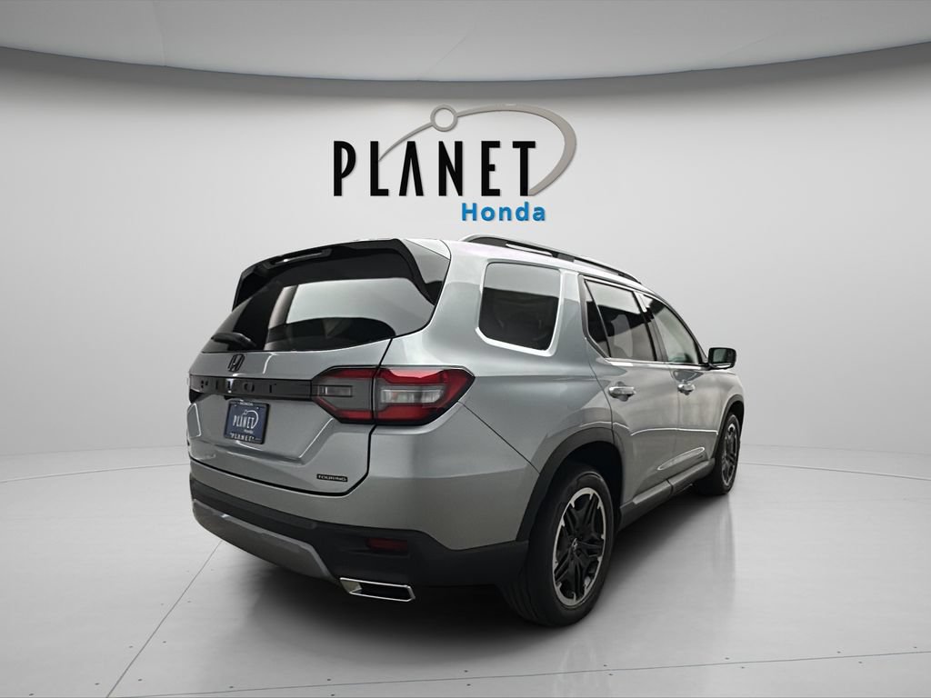 New 2026 Honda Pilot Touring image 7