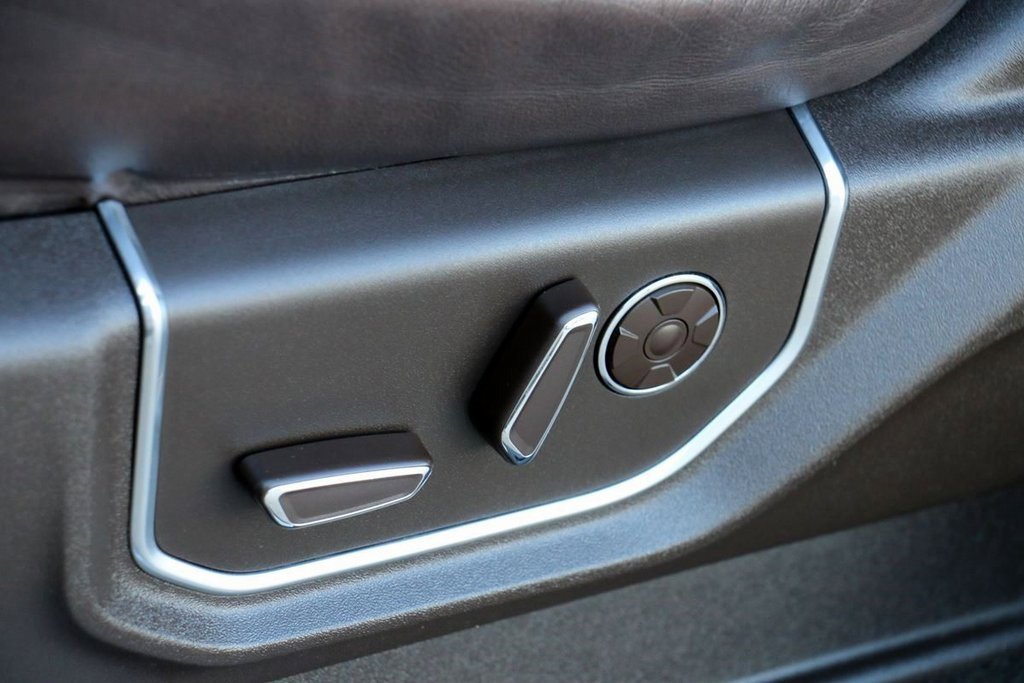 Used 2020 Ford F150 Limited w/ Trailer Tow Package image 22