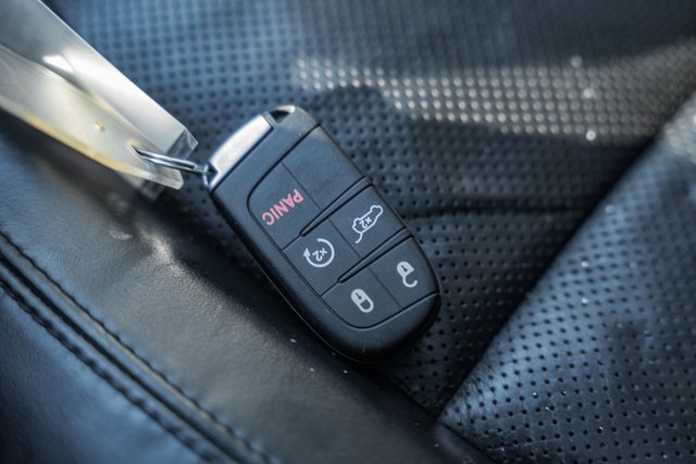 Used 2020 Jeep Grand Cherokee High Altitude image 31