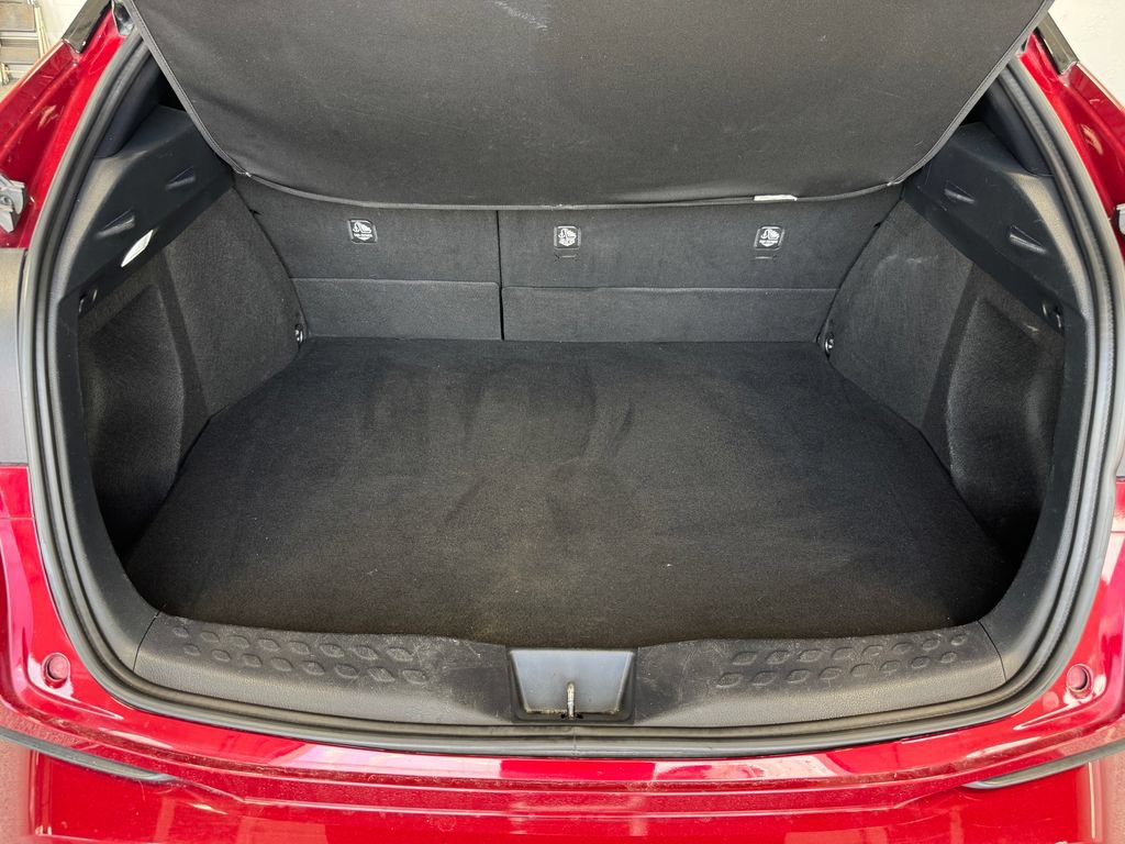 Used 2018 Toyota C-HR XLE FWD image 20