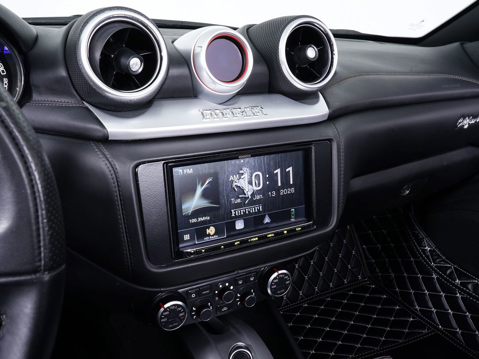 Used 2016 Ferrari California T image 30