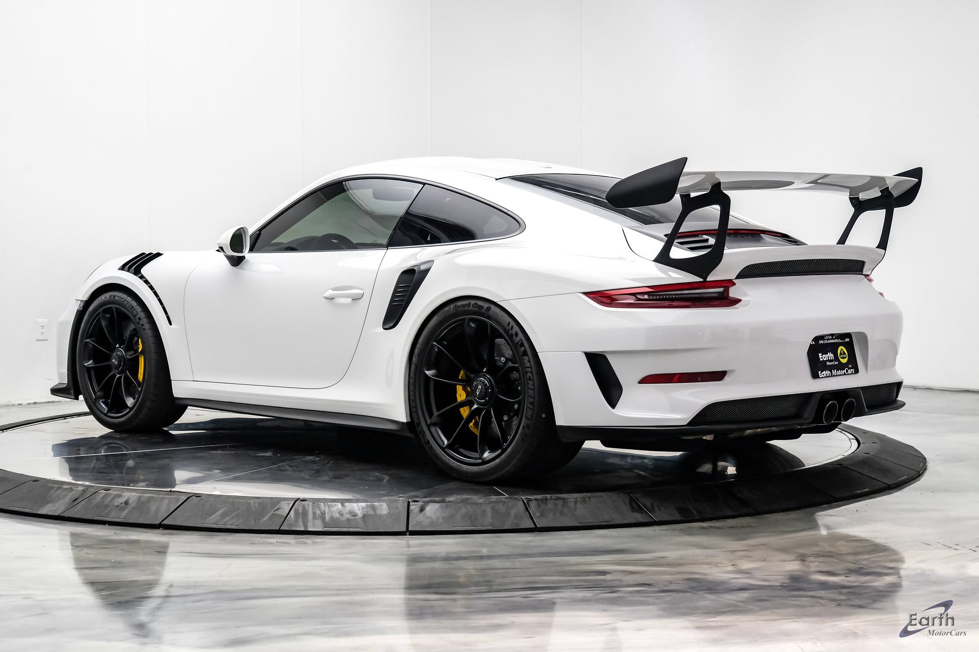 Used 2019 Porsche 911 GT3 RS RWD image 12